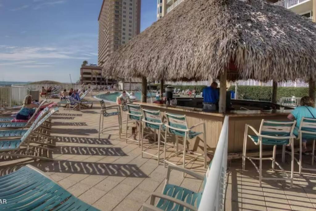 Beautiful Beachfront Paradise! Emerald Beach Resort Panama City Beach Esterno foto