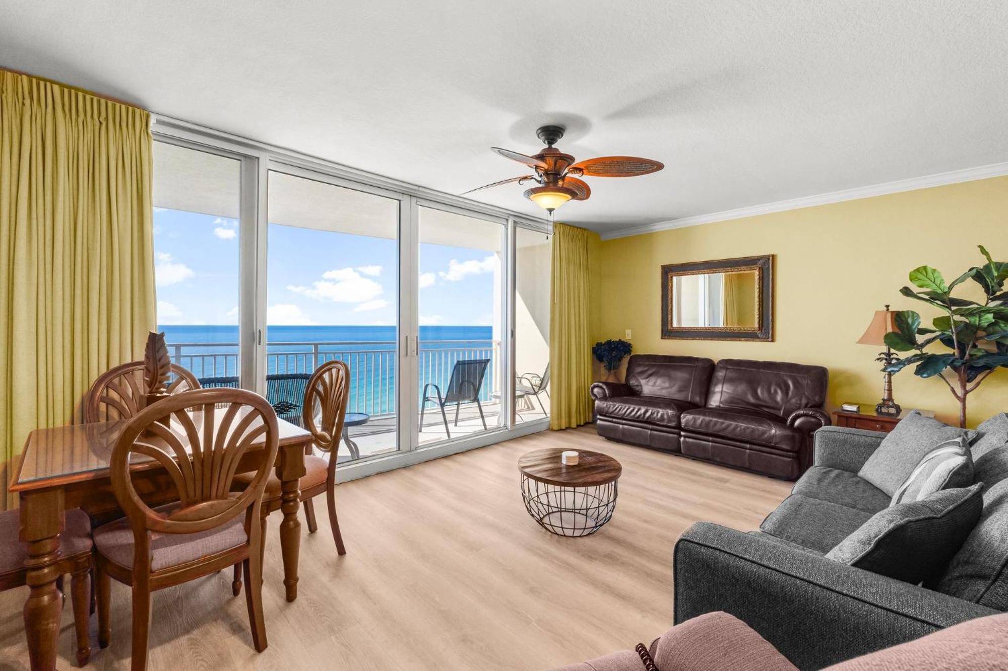 Beautiful Beachfront Paradise! Emerald Beach Resort Panama City Beach Esterno foto